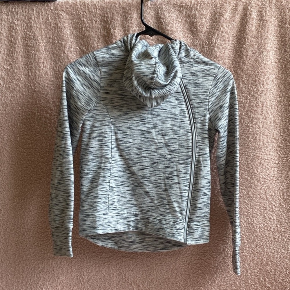 A grey sweater